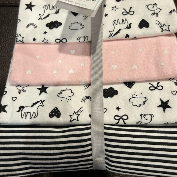 NWT Carter’s 4 pack receiving blankets - Picture 2 of 5